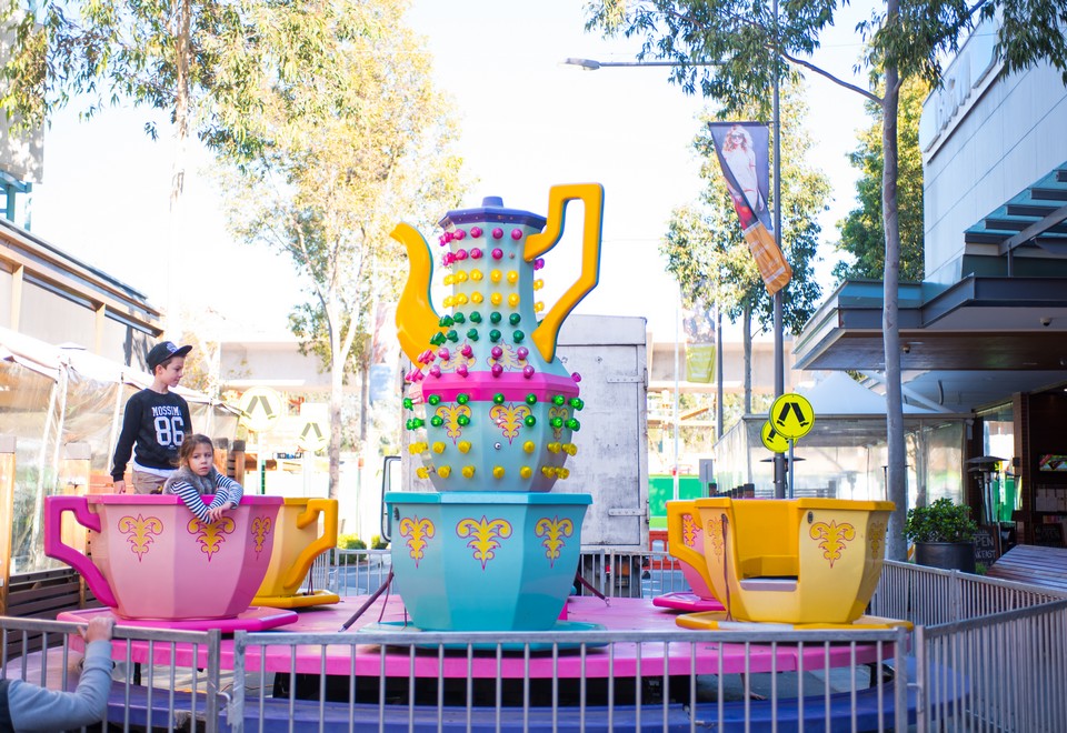 Cup & Saucer Ride for Hire - Amusement Rides Hire